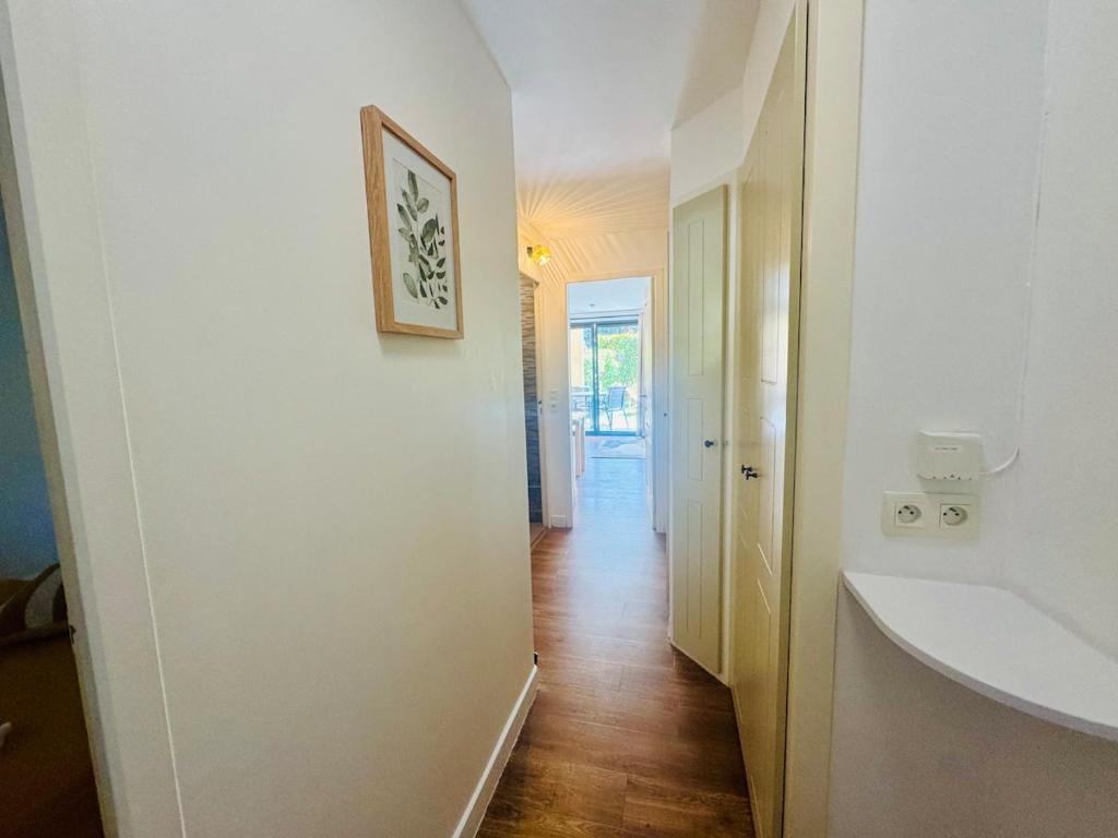 Beautiful 2-bedroom apartment - pool - private park - tennis - 3