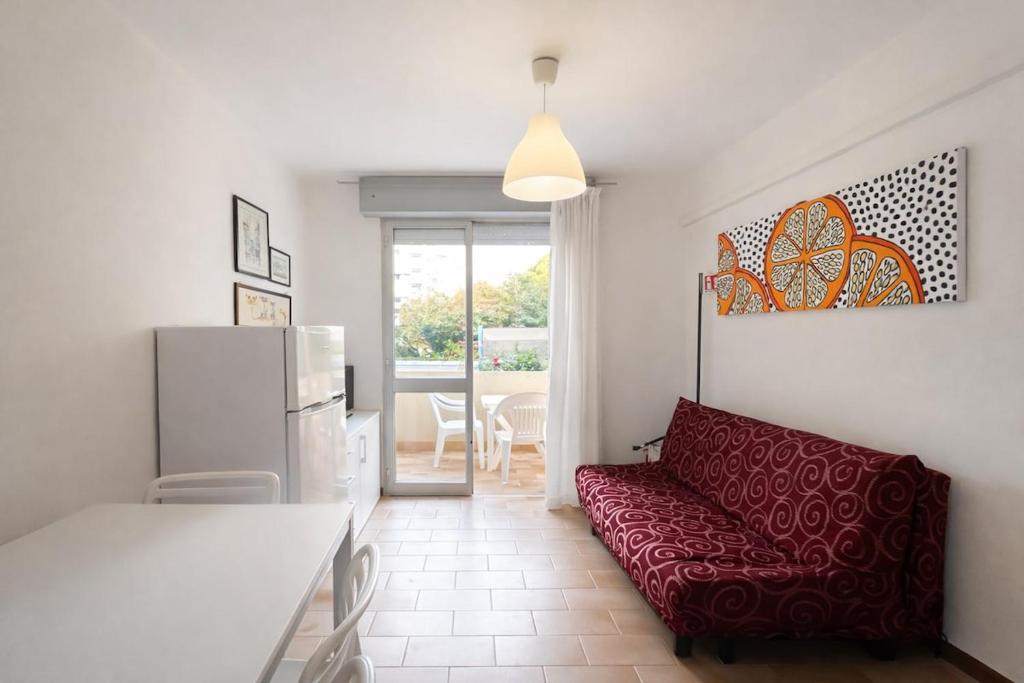 Three room apartment near the beach and the center - 3