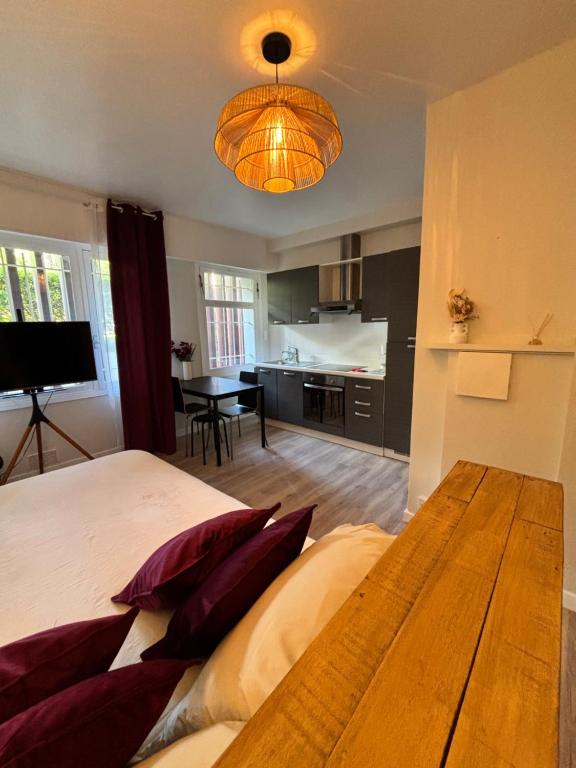 Cosy studio pour séjour ensoleillé à Cannes - 2