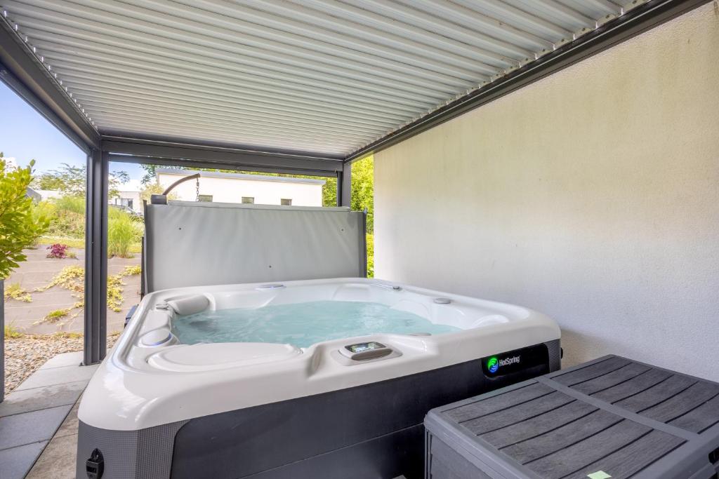 Sitelles Lodge Cube avec spa - 2