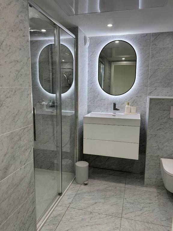 Luxurious studio - Pool with sea view - 4
