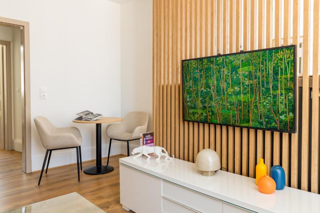 Downtown by Max, Refuge in city center - 3