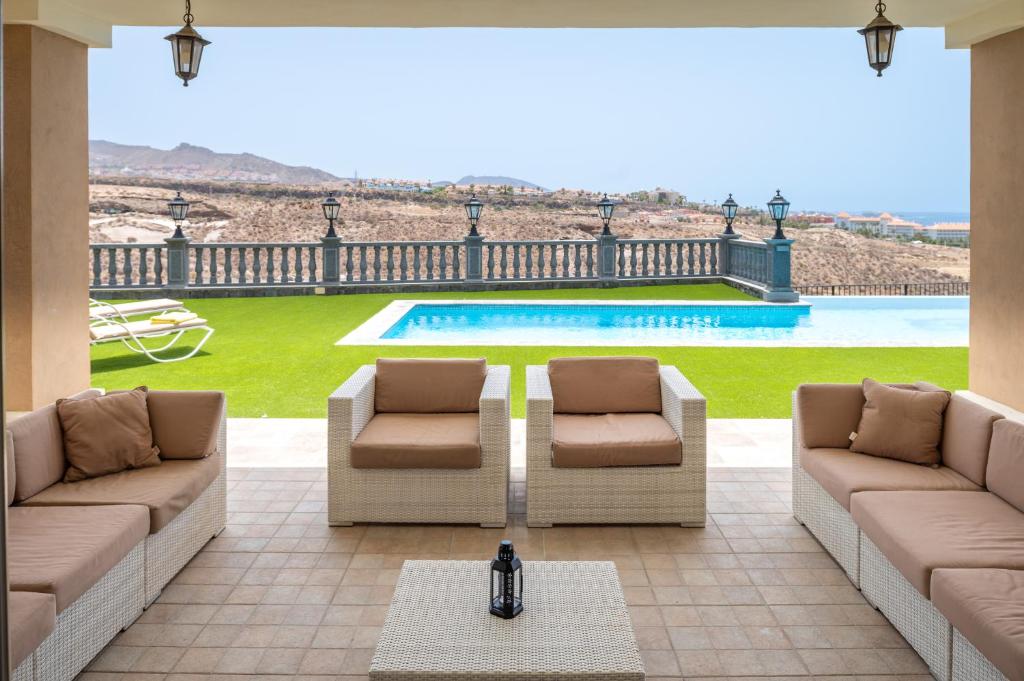 Luxury Villa Wudas - Golf Area - Heated Pool - Panoramic views - 2
