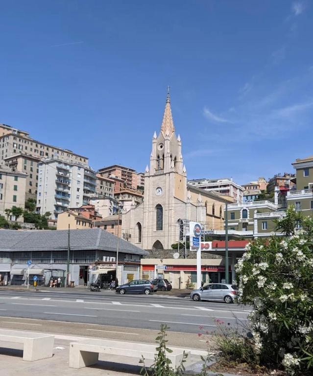 Apartment overlooking Genova - 2