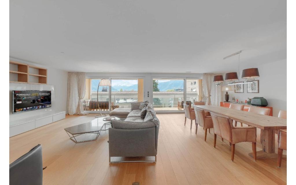 Luxury 4-Bedroom Residence at Le National Montreux by GuestLee - 1