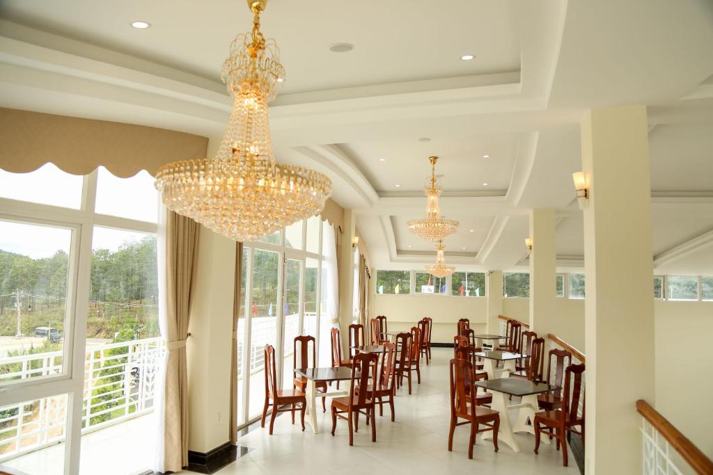 Restaurant, Thuy Hoang NguyenResort and Spa Hotel in Dalat