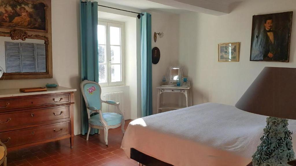 Provencal Farmhouse With Mont Ventoux Views - 4
