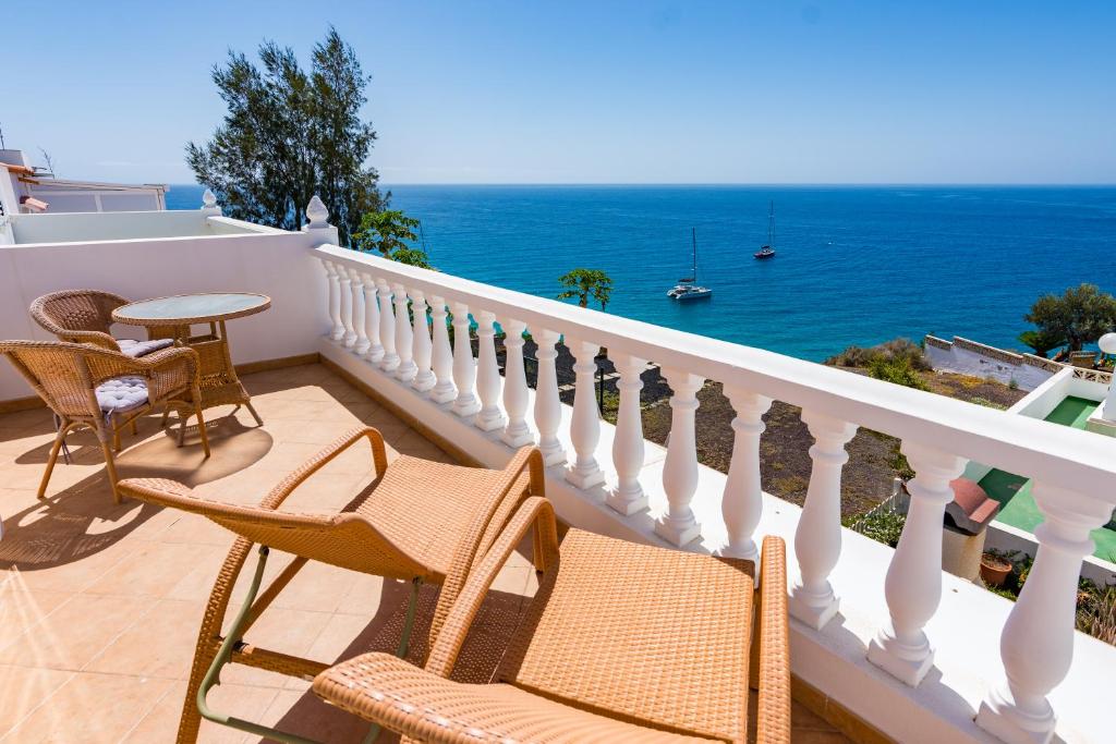 Holiday rental with wonderful sea views - 1