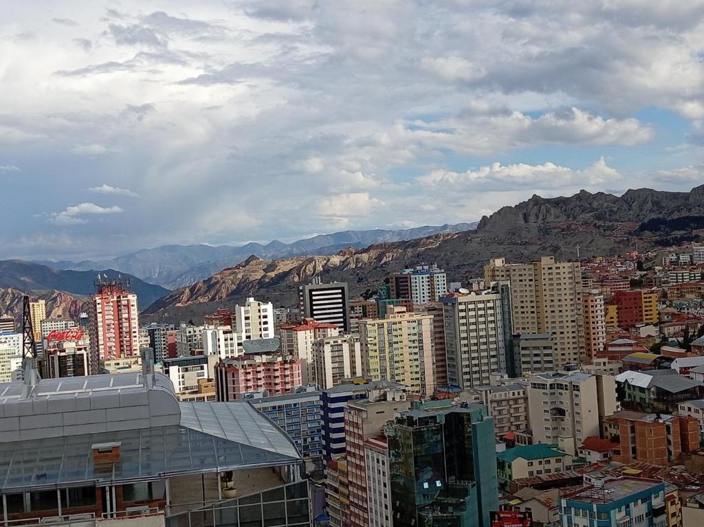 Vista impresionante, Famoso edificio Alameda en El Prado de La Paz - 5