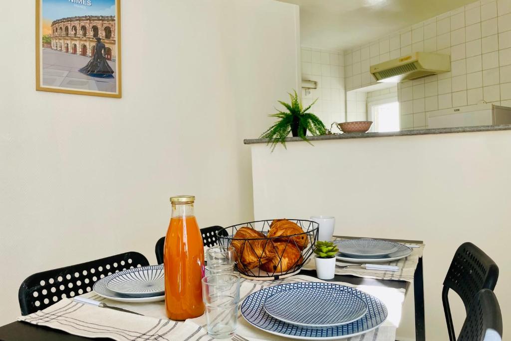 Bright apartment near the Arena and train station - 4
