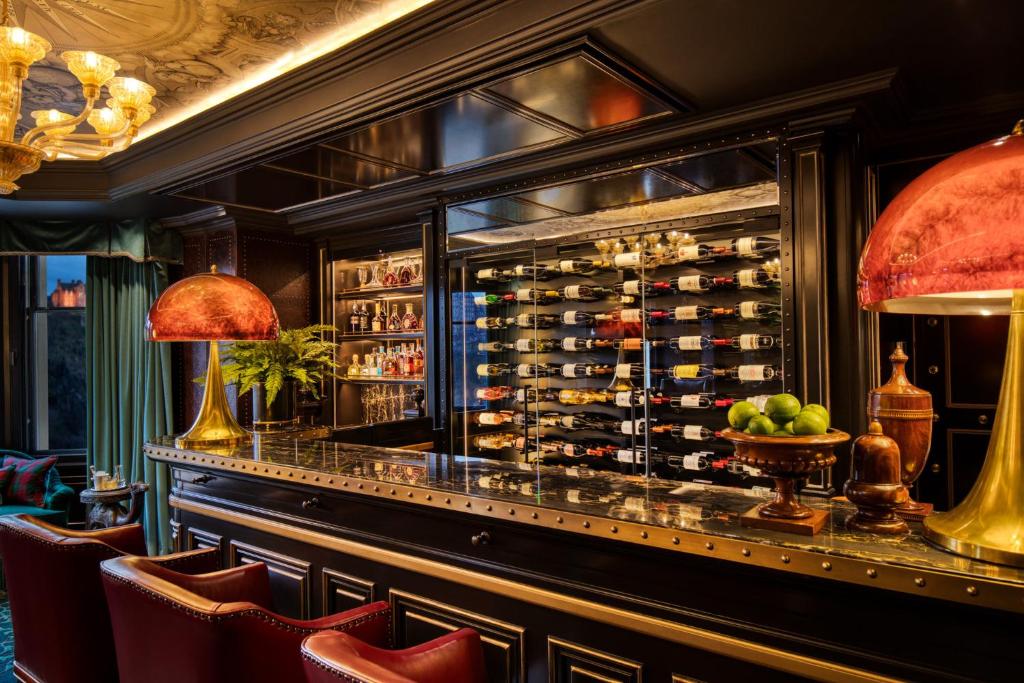 Bar/lounge
