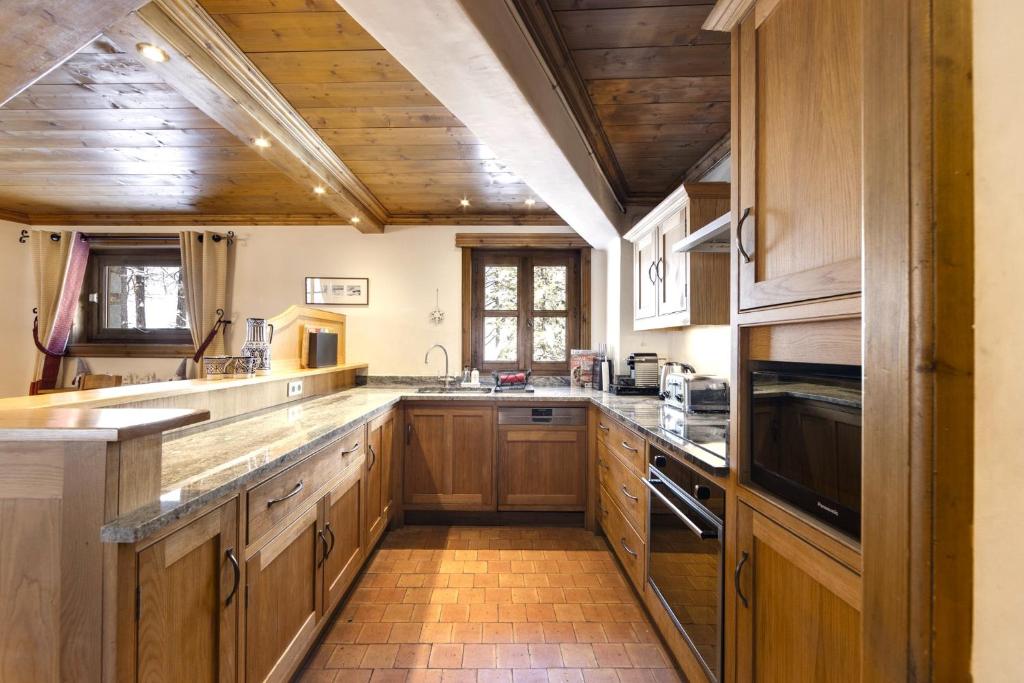 Nepenthe - beautiful ski-in ski-out 3 bed in exclusive location in Val d'Isere - 5