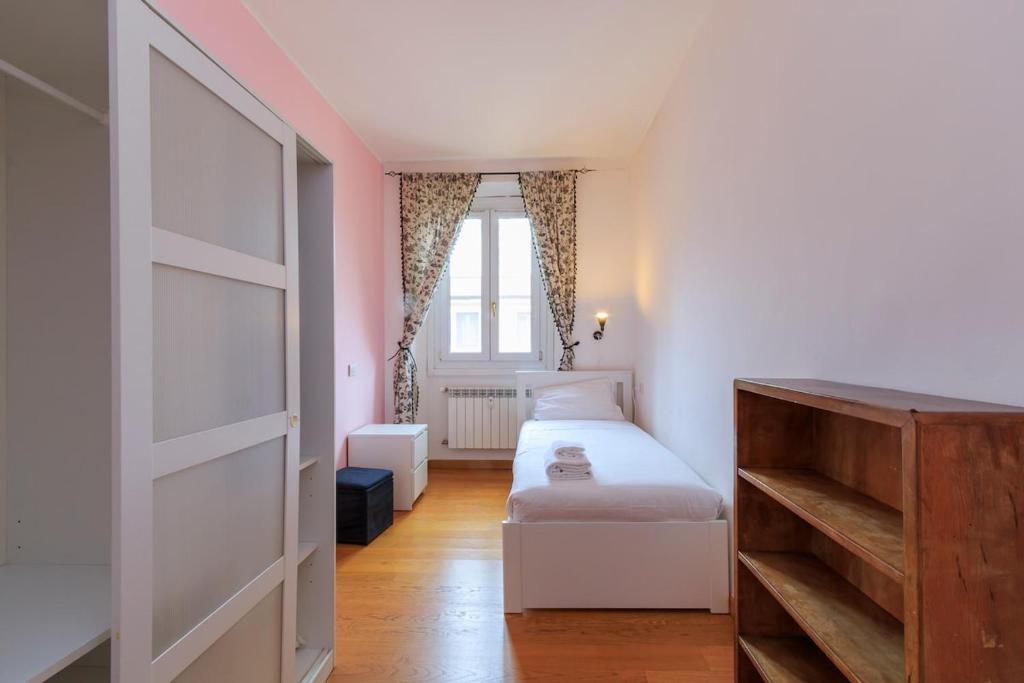 Xenia Milano - 3 rooms apt in Via Broggi 15 - 4