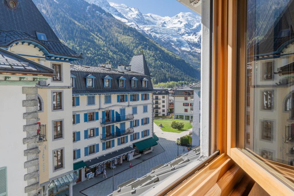 Cristal in the heart of Chamonix - 1