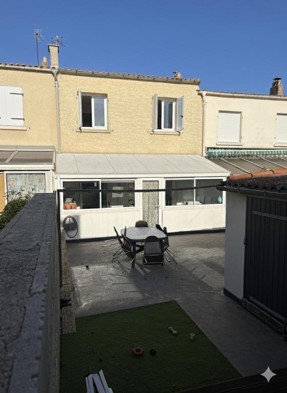 Havre de Paix Familial avec Véranda & Terrasse - 5