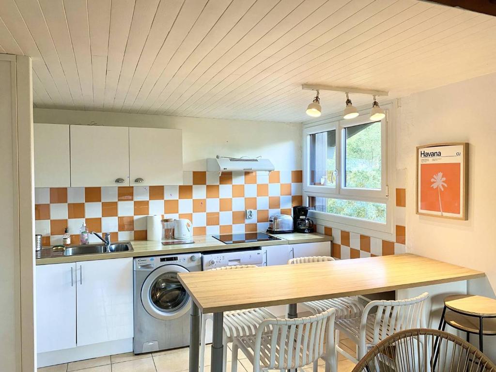 Résidence MARENSIN. Appartement duplex, proche de la plage des Bourdaines - 4