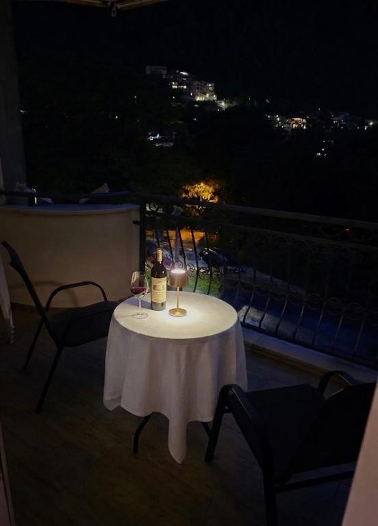 Apartment Sofia - Modern 2-Bedroom Retreat Near Kotor Old Town - 2