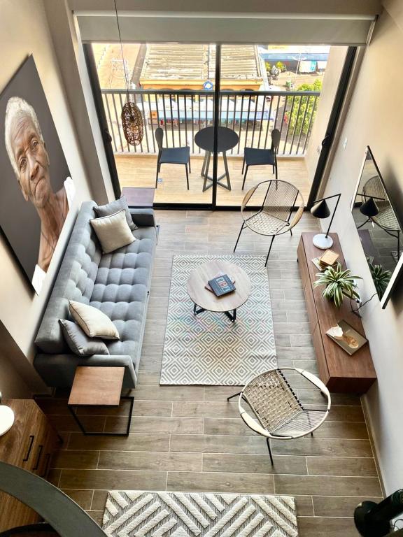 Artful Loft in the Heart of Historic Center - 4