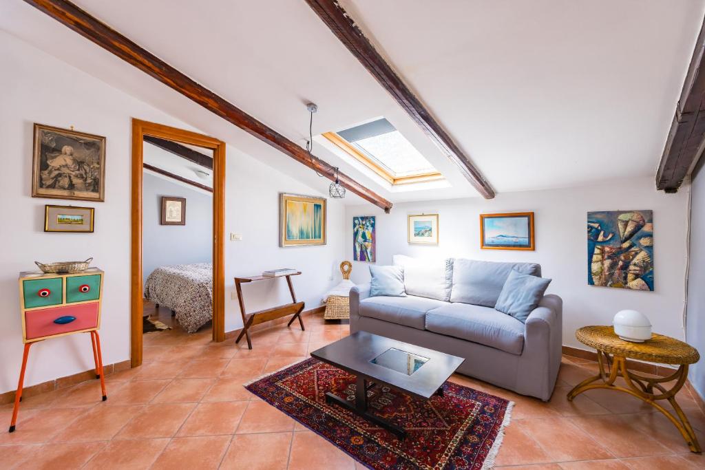 Alessios House by NapoliApartments - 3