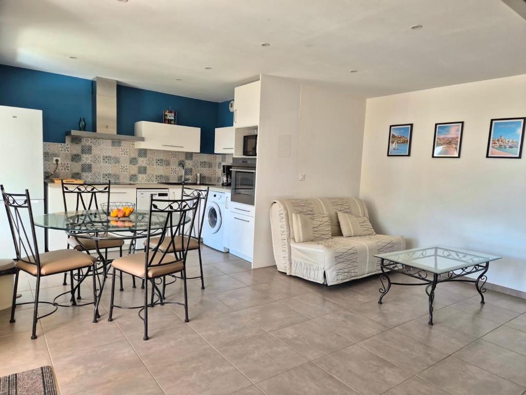 Appartement 2 pièces avec terrasse et garage proche plage et port - 4