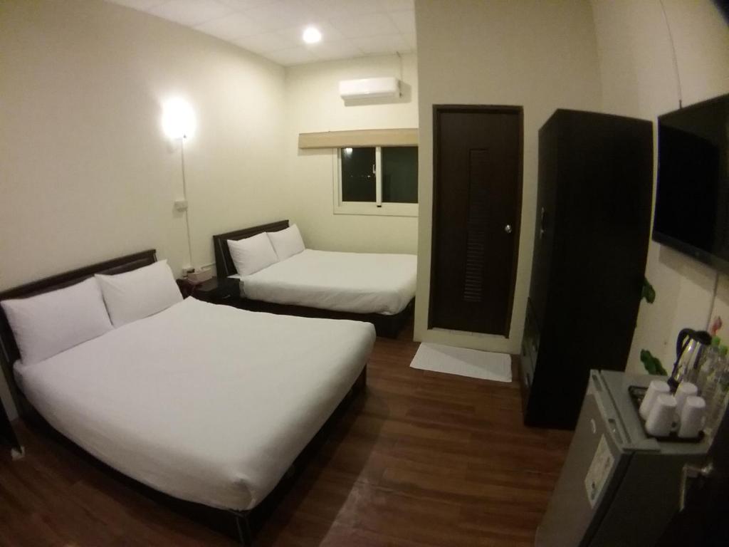 エコノミー　4人部屋