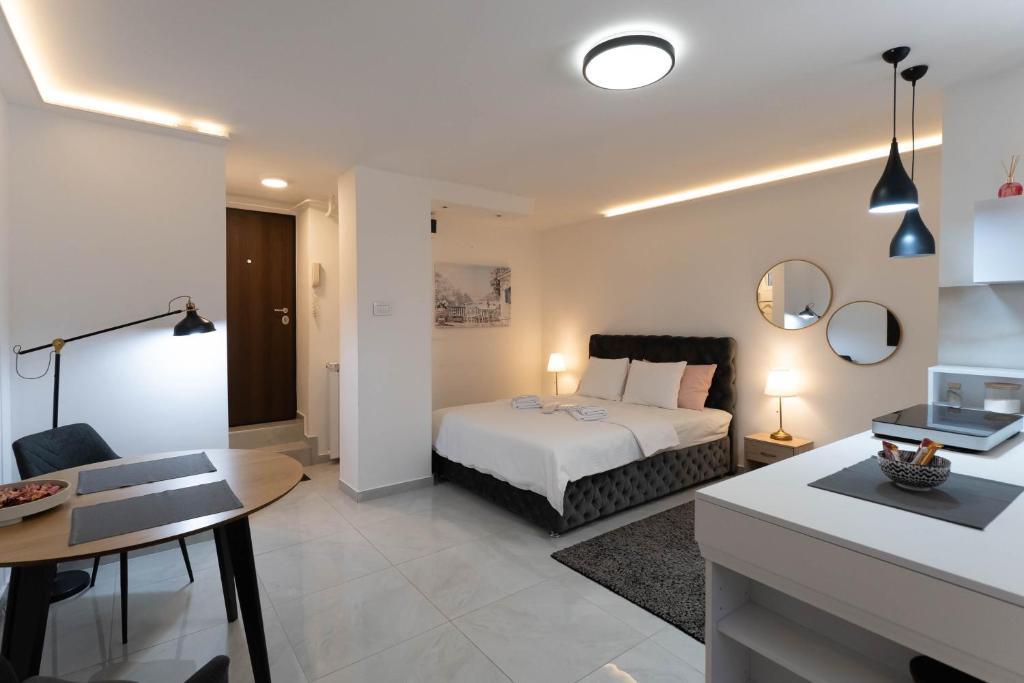 Royal Queen Apartment 2 - 1