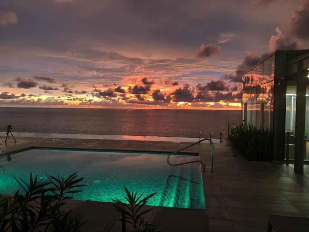 Bello apartamento con vista al mar exclusivas instalaciones - 2