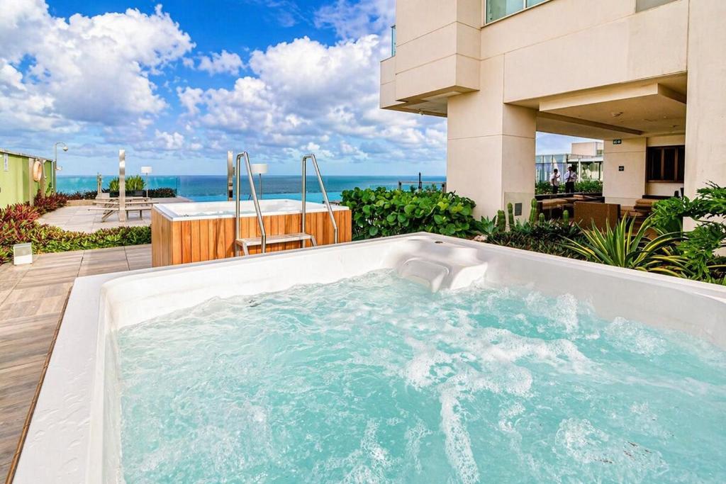 Bello apartamento con vista al mar exclusivas instalaciones - 4