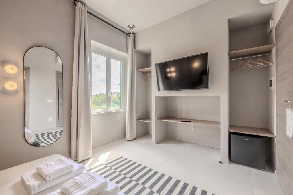 Fraioli En-Suite Rooms - Parking & Self Check-In - 3