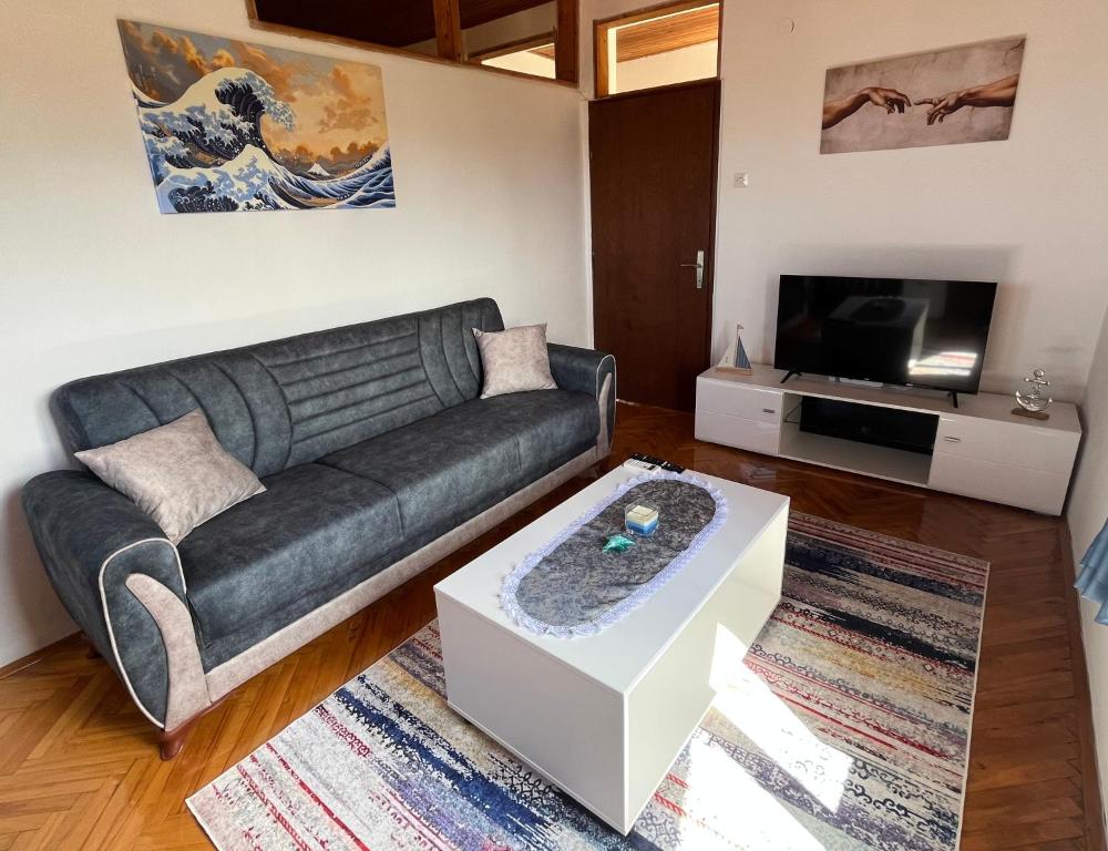 Apartment Mirkarden - 1