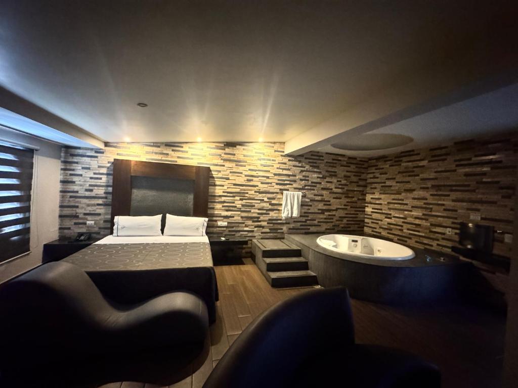Hotel & Suites El Mante - 4