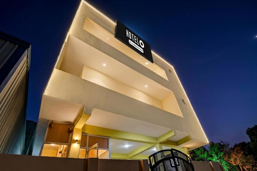 Hotel O Gm Grand Lake View