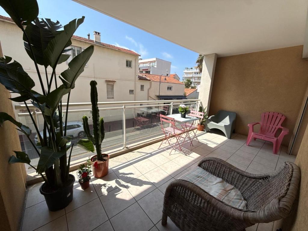 2-Bedroom Apartment in Cannes ,Terrace, 4 People, Beaches , Downtown - 4