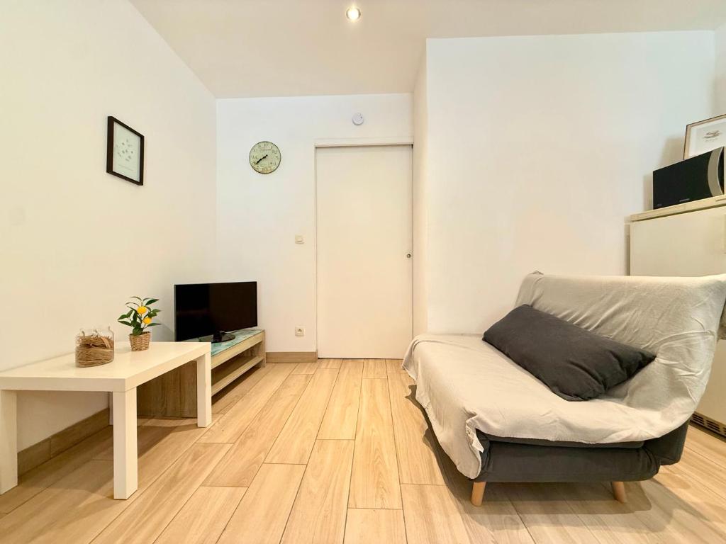 T2 cosy avec balcon - centre à pied - 2