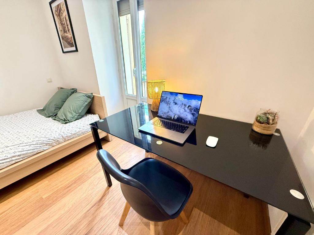 T2 cosy avec balcon - centre à pied - 4