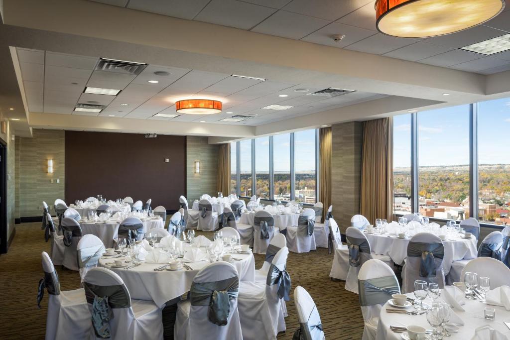 DoubleTree by Hilton Billings photo