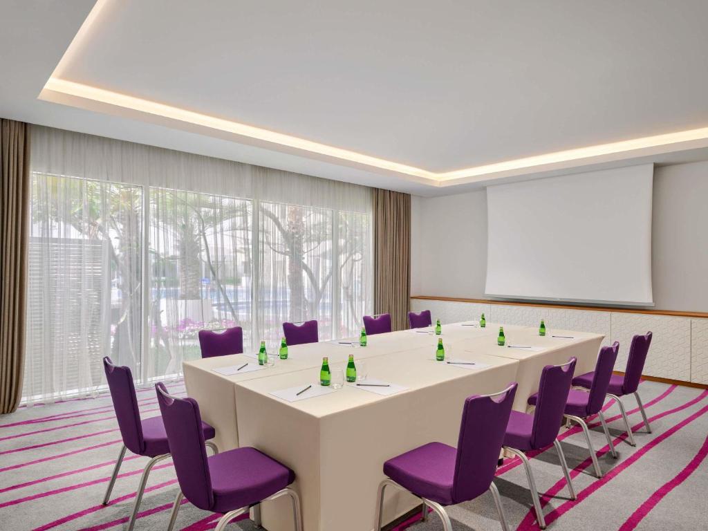 Business center