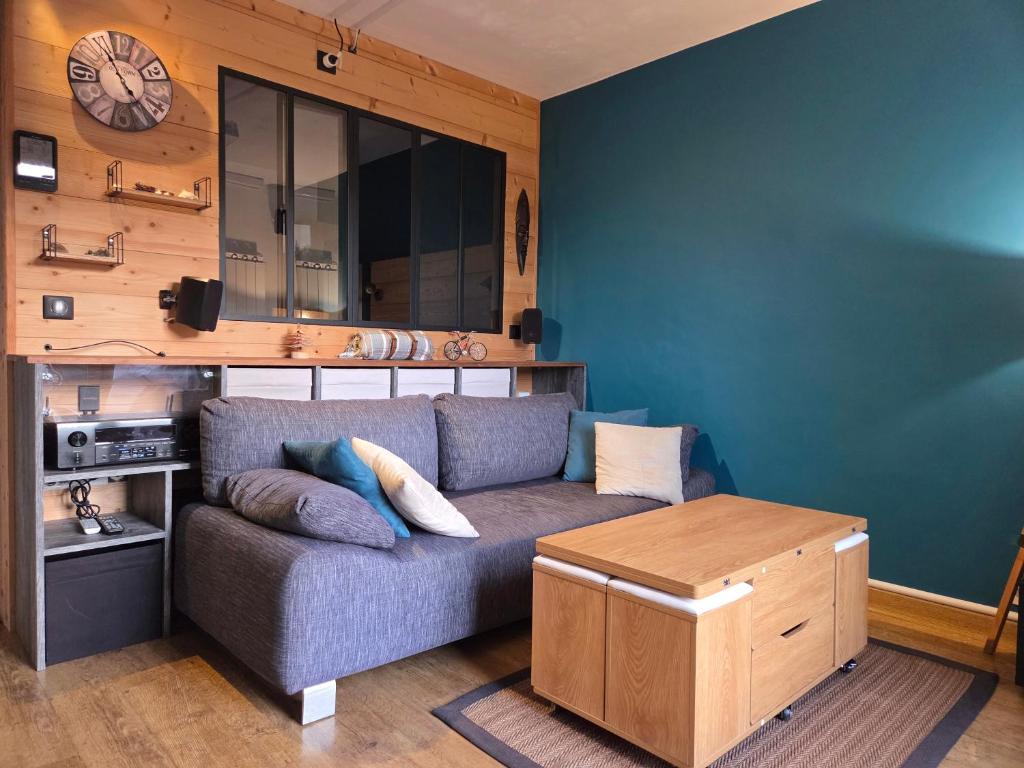 La Cabane appartement centre village avec terrasse jardin cinéma - 3