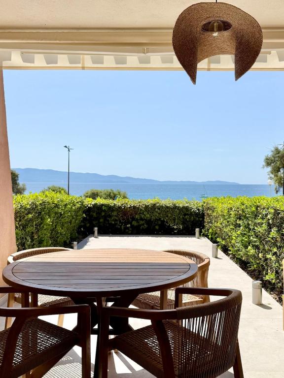 Studio grand confort-Marinella-Face mer-Terrasse - 3