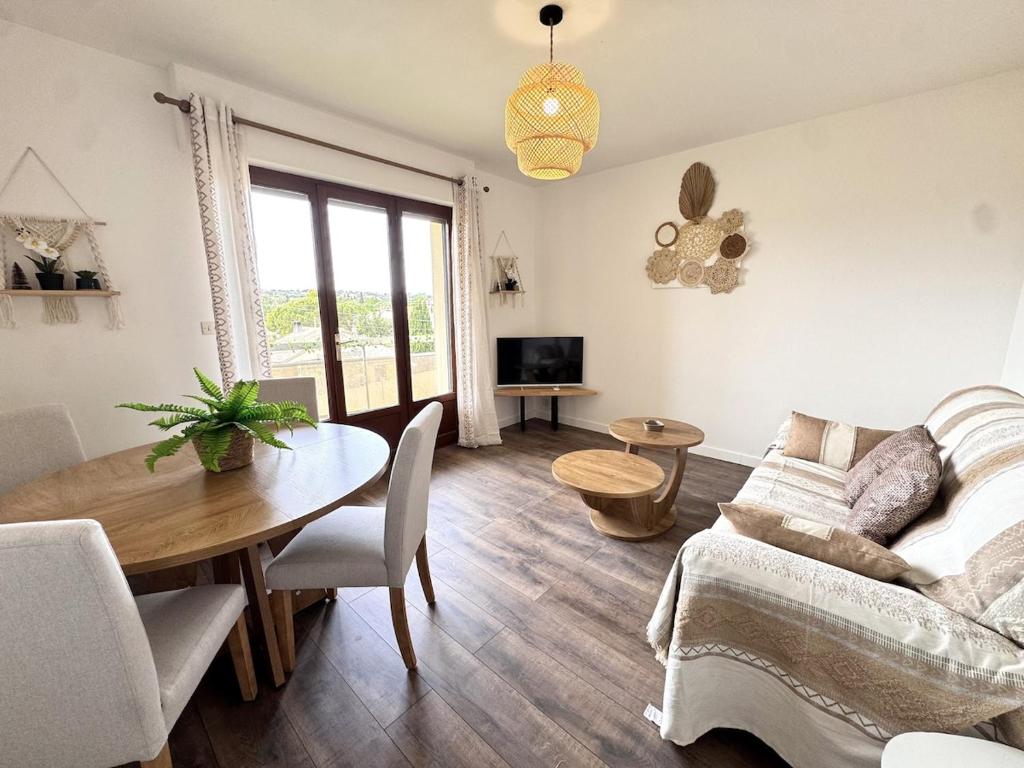 Cosy appartement avec grand balcon, à 15 min des plages - 1