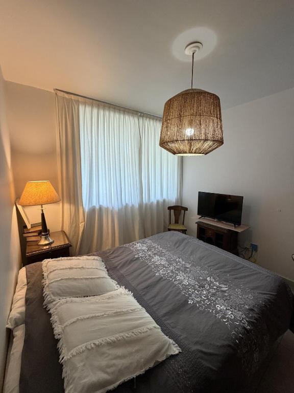 Departamento entero con parrilla en zona exclusiva de San Salvador de Jujuy - 1