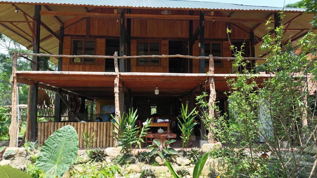 Tay Na Bon Homestay