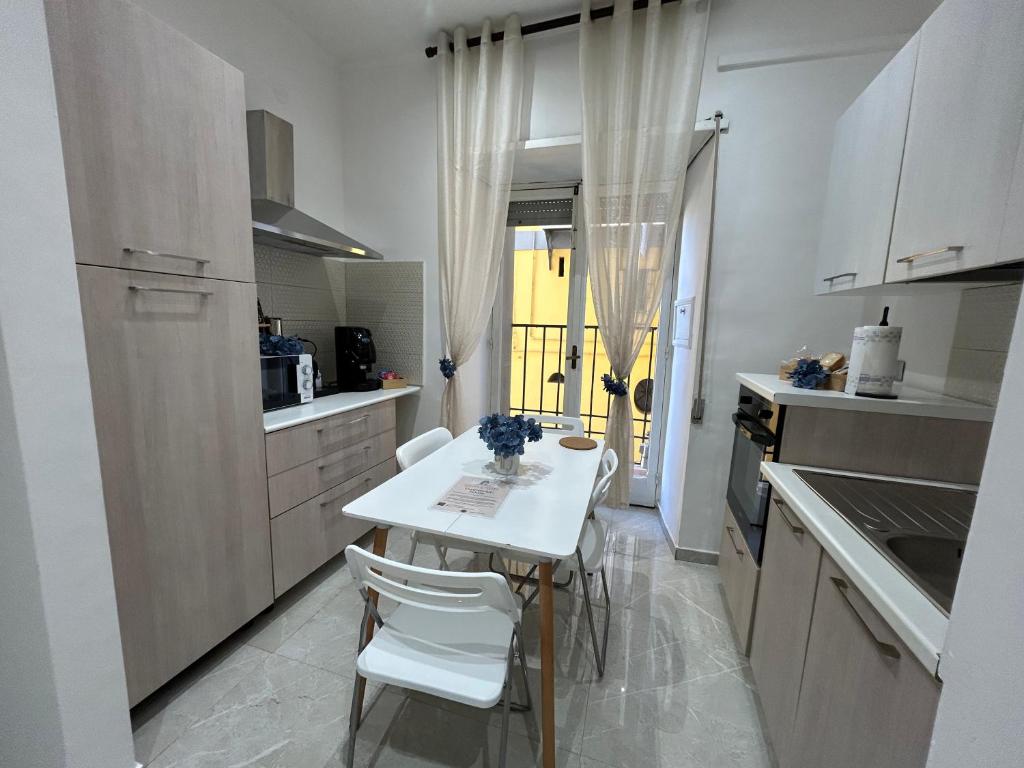 Partenope House - Luxury Apartment Plebiscito - 2