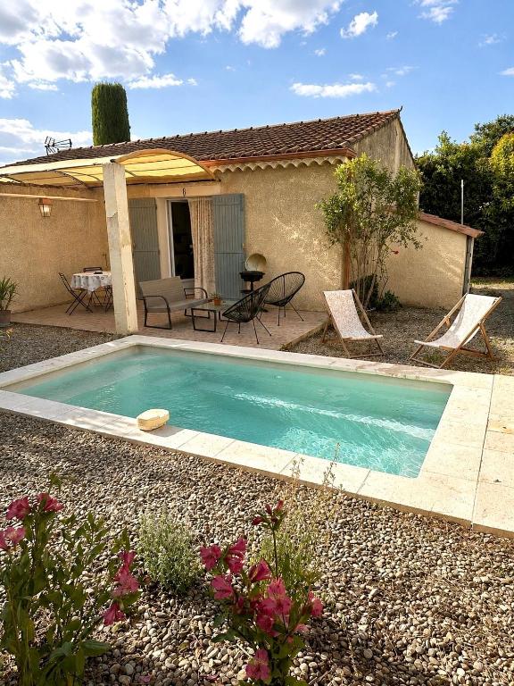 Mazet provençal avec piscine privée - 1