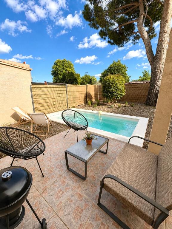 Mazet provençal avec piscine privée - 3
