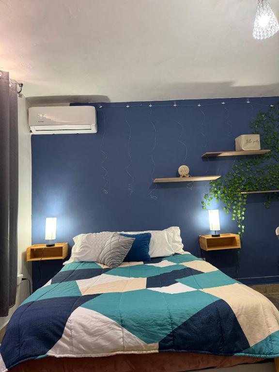 Minimalist loft in Tec area with parking - 2