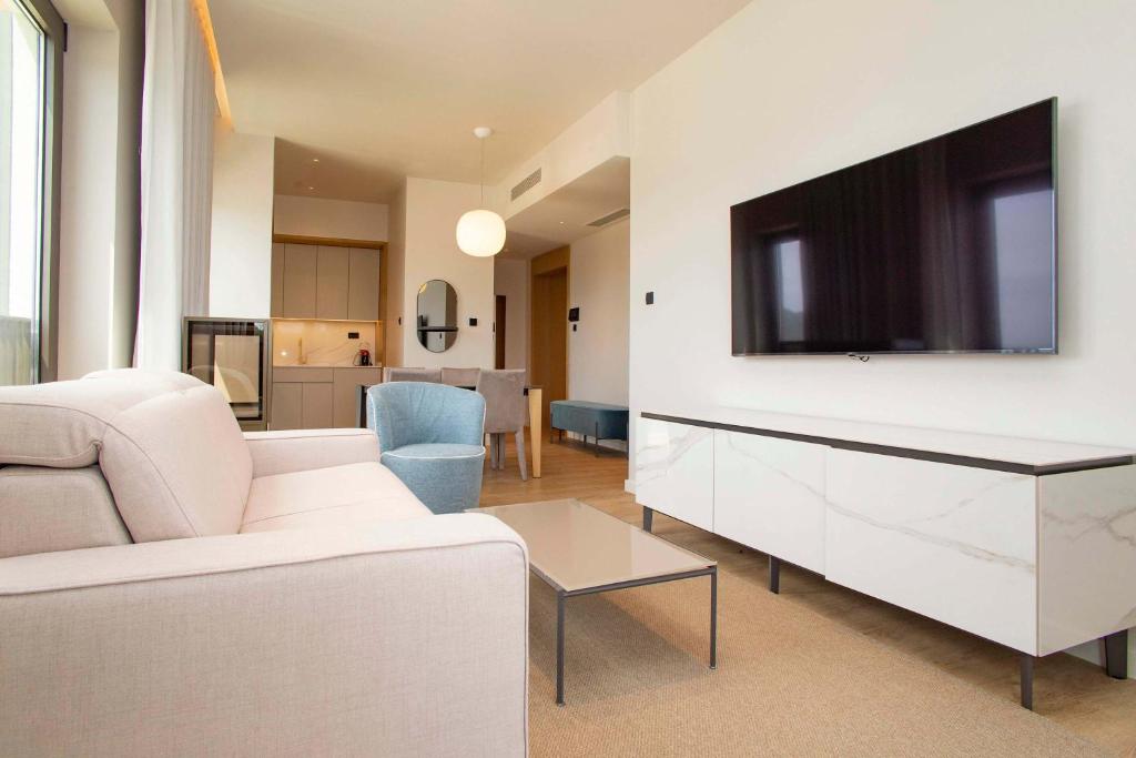 Porto Montenegro Boka Thea 404 - Sea view - 5