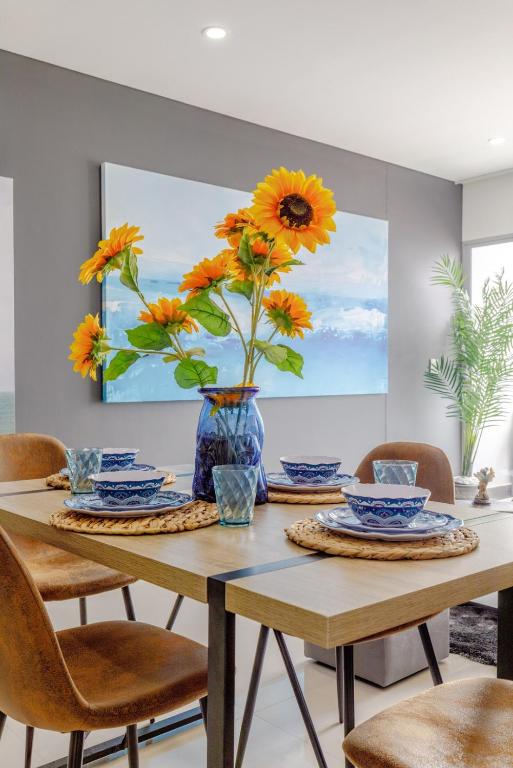 Luxury 3BR Oceanview Bocagrande - Pool - Beach - 1