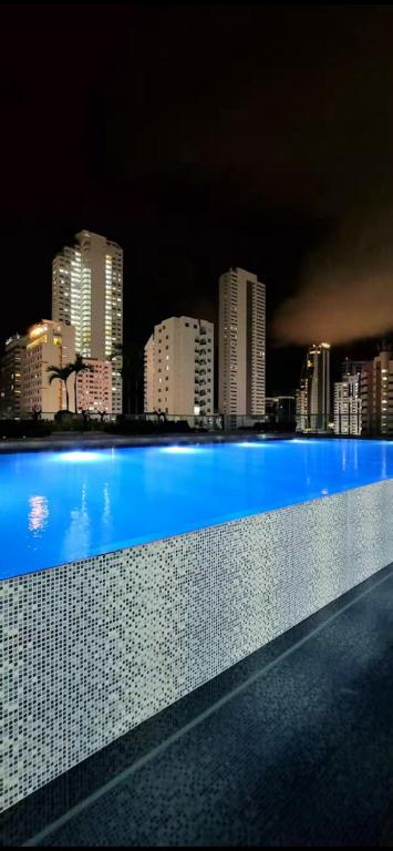 Luxury 3BR Oceanview Bocagrande - Pool - Beach - 4