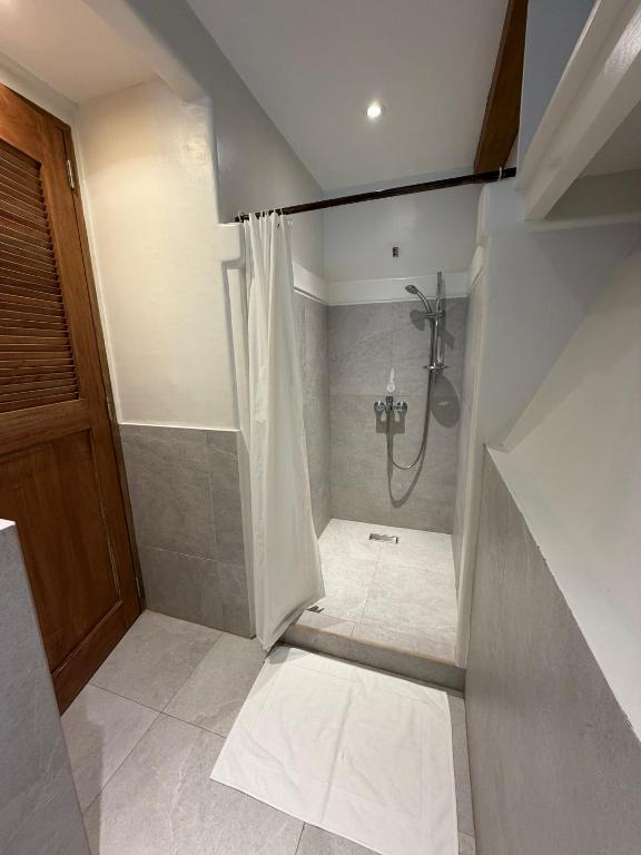 Well-appointed bathrooms